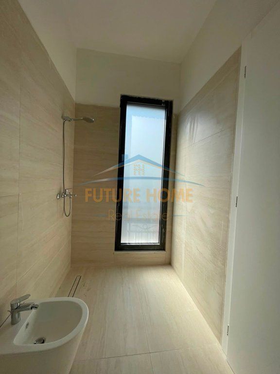 Shitet, Apartament 2+1+2+Post Parkimi, Kompleksi Delijorgji, Tiranë