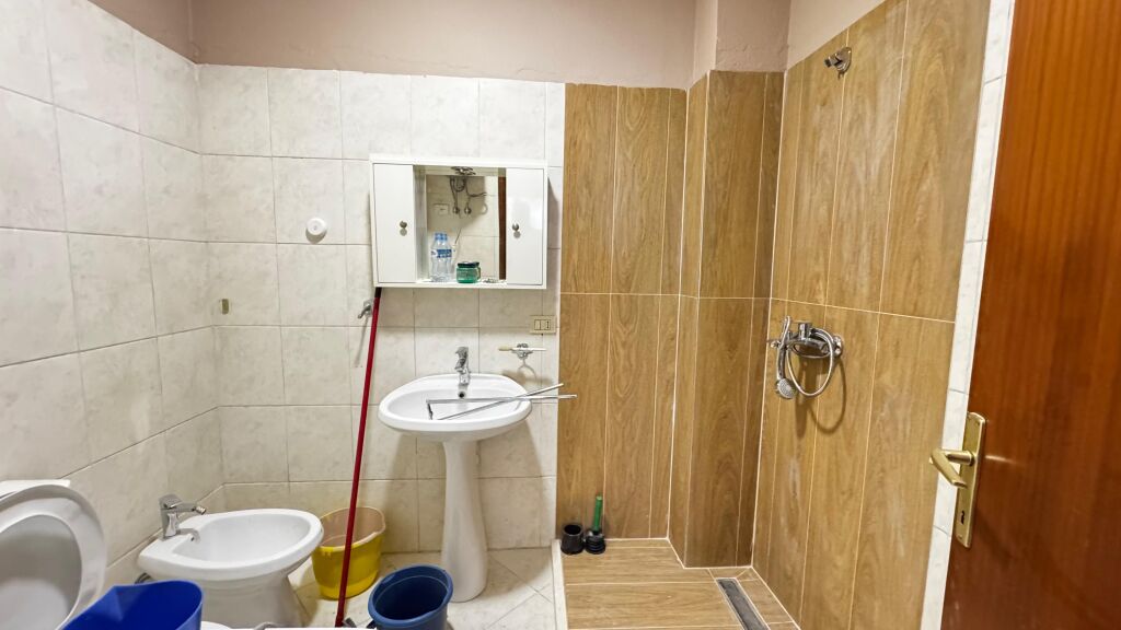 JEPET ME QIRA AMBIENT ZYRE – BULEVARDI ZOGU I