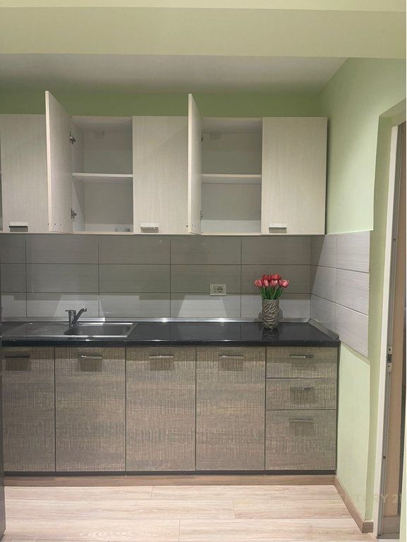 Apartament 1+1 Ish Parku Autobuzave , Tirane