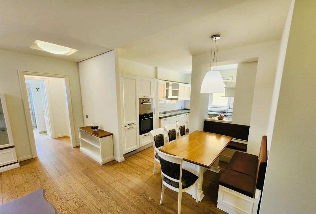 Apartment 2+1+2 for rent at Willson Square 1600€ | 120 m²