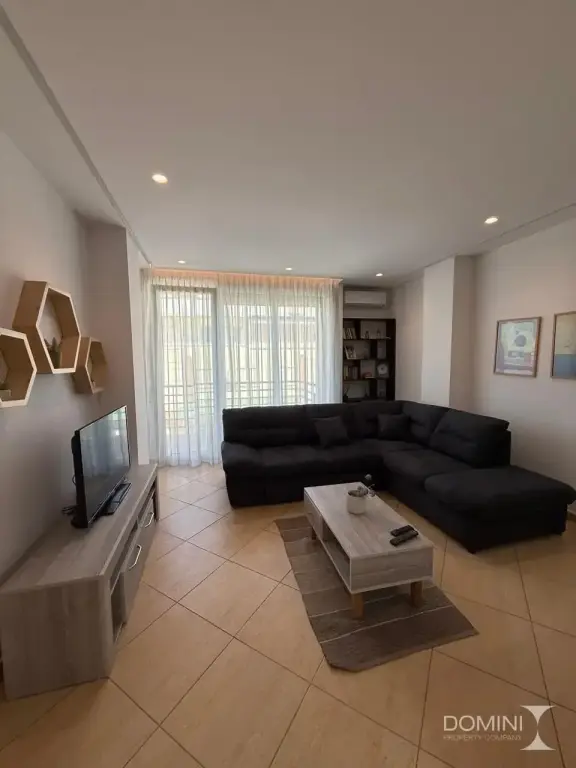 Apartment 2+1+2 for rent at Petro Nini!
