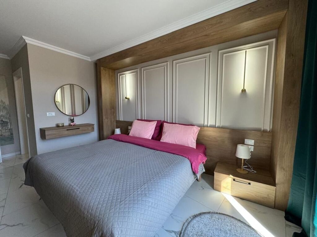 Apartament per shitje 2+1+2 te Lake view
