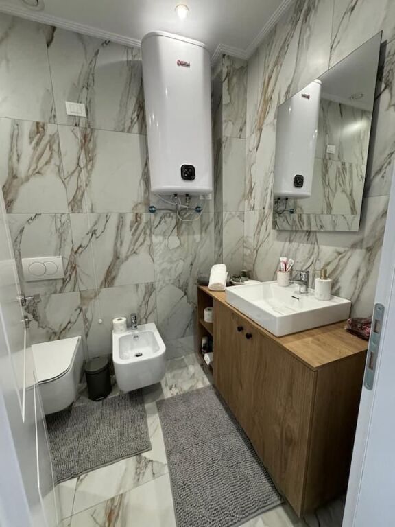Apartament per shitje 2+1+2 te Lake view