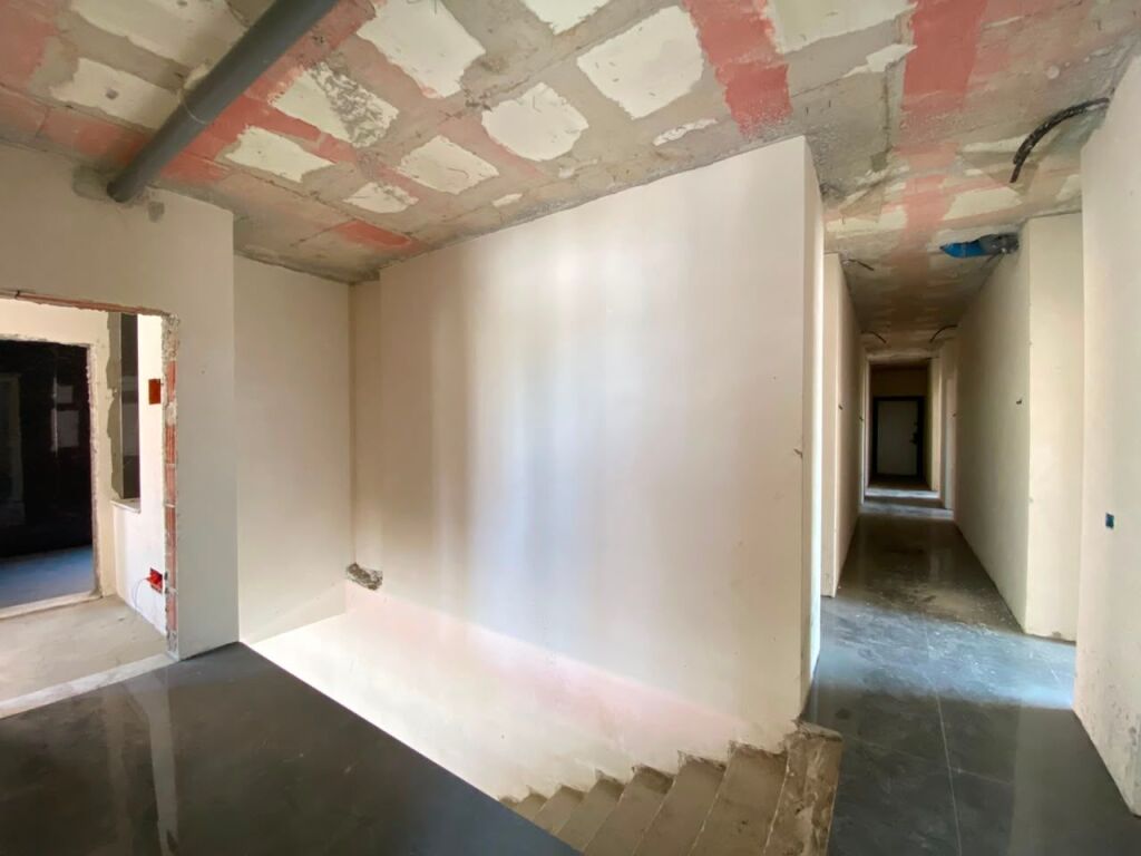 JEPET ME QIRA – AMBIENT BIZNESI  📍 White Palace, Paskuqan