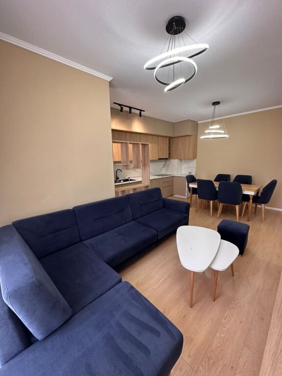 Apartament per qira 2+1+parkim ne Selite cmimi 600 Euro