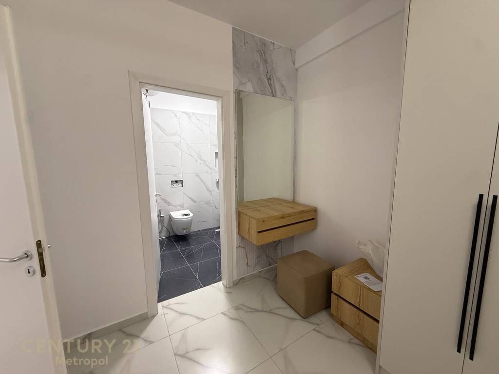 AFFITTASI APPARTAMENTO 2+1+2, RESIDENZA AURA, LAPRAKË!