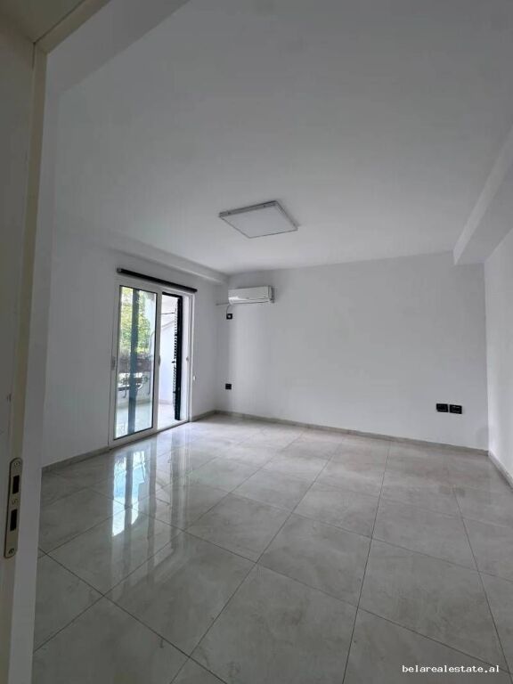 Zyre Me Qera 1+1 Ne Qender (ID BZ2106) Tirane
