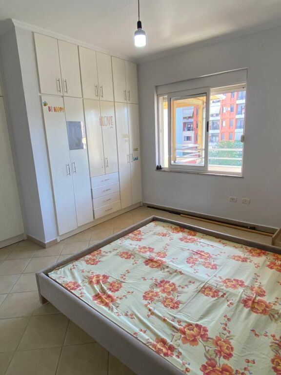 Appartamento 2+1 con 2 bagni e veranda