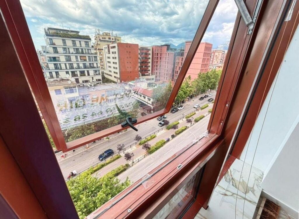 ME QERA AMB. BIZNESI💻: 2 AMB. PUNE 📍Rr. e Kavajes - Qender | 850€/Muaj - P. I Ri V.2025 - Kati.7 - SP.75m² | Buze Rr. Kryesore - 5 Min. Larg Qendres
