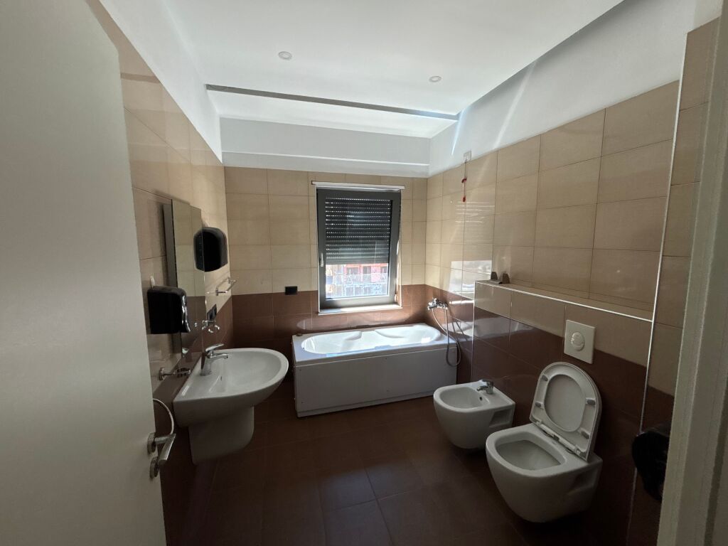 📍Ring Center, Zogu i Zi, Qera Apartament 2+1+2+Depo