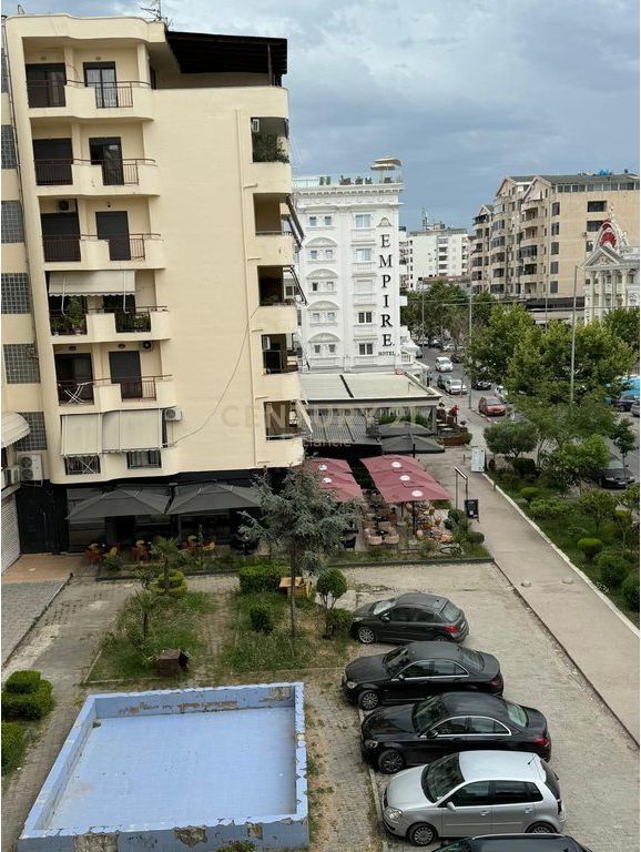 AMBIENT BIZNESI PËR QIRA | 2000€ / Muaji | DURRËS , PLAZH | MUNDESI KONVERTIMI NE BAR RESTORANT 2,000 € /Muaj