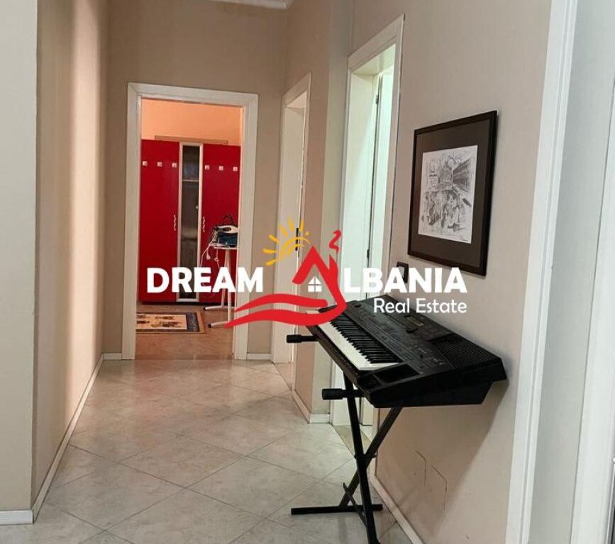 JEPET ME QIRA – APARTAMENT 3+1+2 Rruga Bardhok Biba, Qendër – Tiranë f  ID 5623
