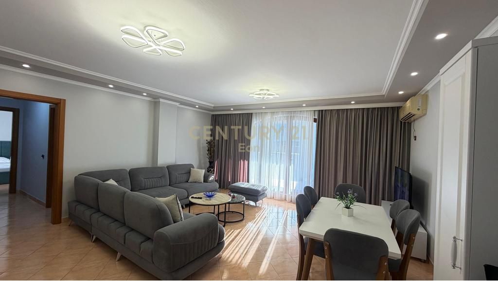 APARTAMENT 2+1+VERANDE PER SHITJE 50M LARG DETIT, NE NJE KOMPLEKS REZIDENCIAL GOLEM!!!