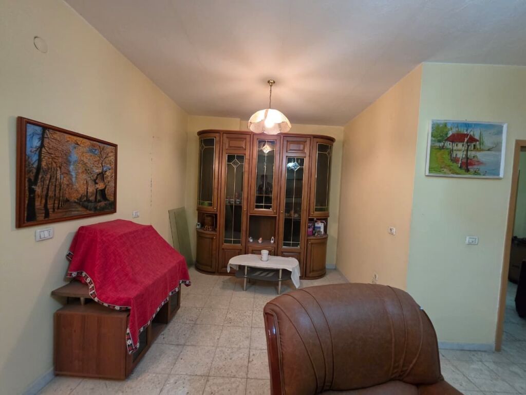 Apartament 2+1 ne shitje , Rruga Ali Visha !