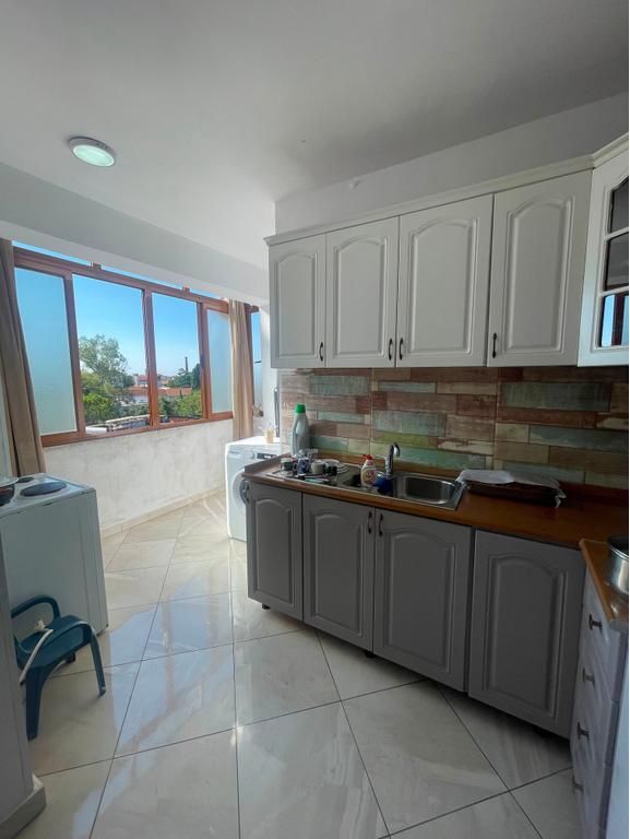 Shitet, Apartament 1+1 , Laprakë, Tirane 95,000 €     