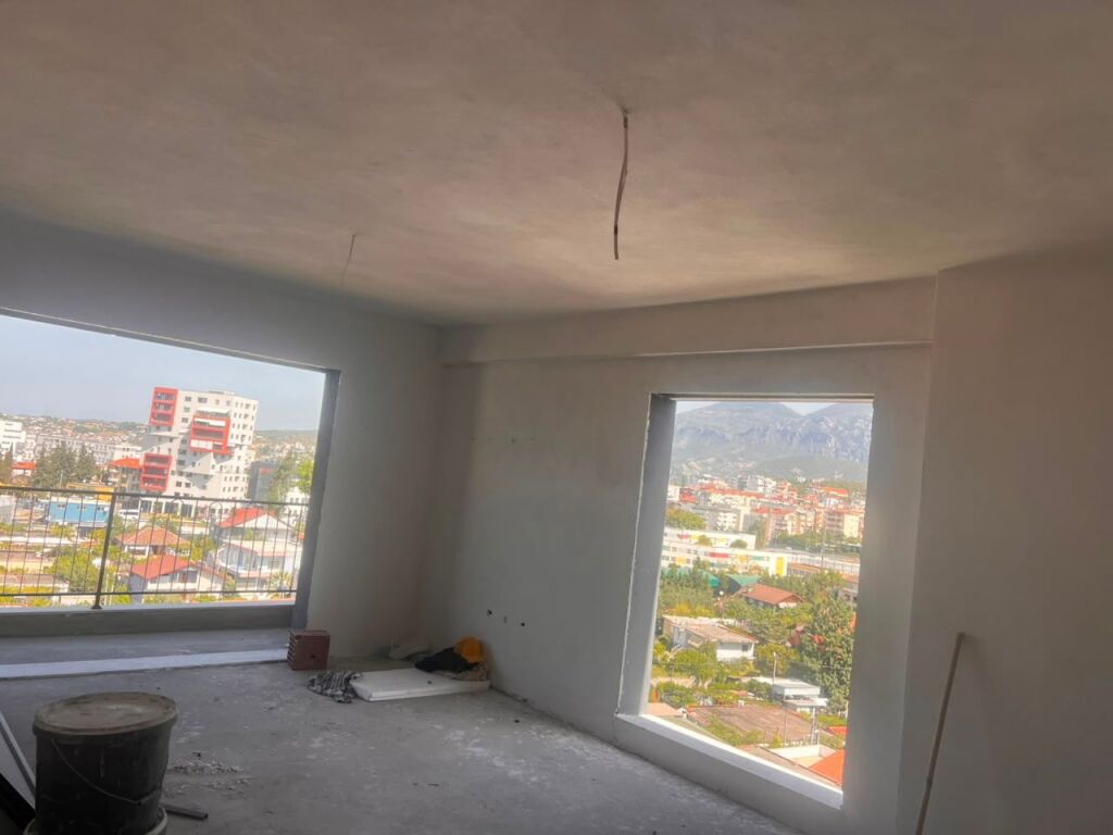🏡SHITET APARTAMENT 2+1+2 TUALETE📍 Pranë Rrethit të Klanit, tek Bengasi