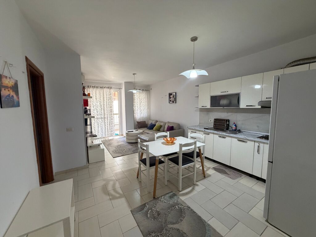 🏠 Apartment 2+1 for rent – “3 Dëshmorët” Street   Price 50,000 lek Negotiable