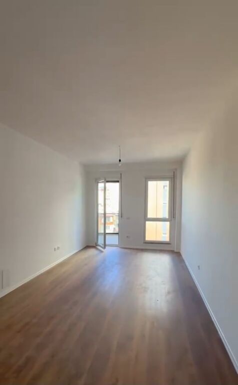 Shitet  apartament  1+1  Ndertim  i ti ne Don Bosko