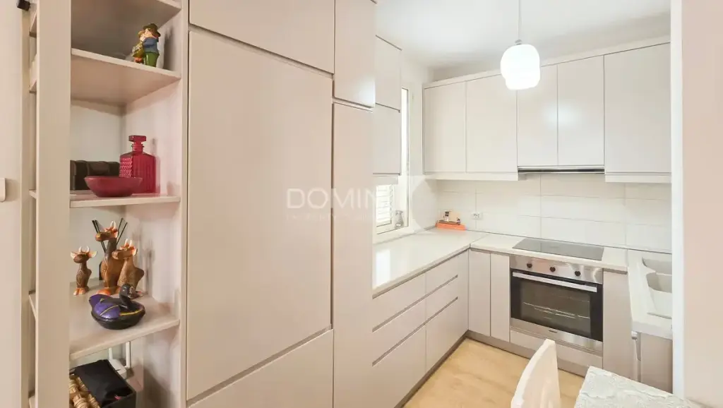 SHITET APARTAMENT 3+1+2 NE FRESK!