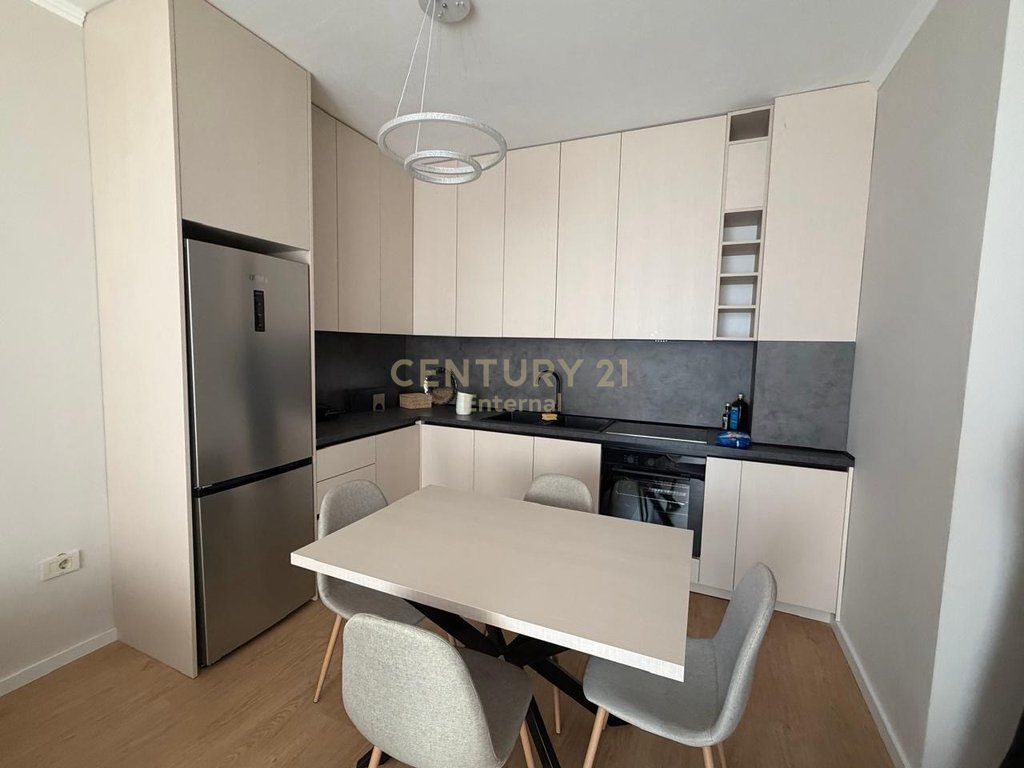 Apartament 2+1 Me Qira në Rrugën Mine Peza, Tiranë - 1000€ | 93.7 m² 1,000 € /Muaj