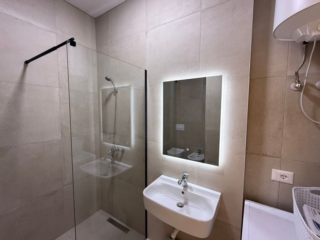 Apartament 1+1 me qira tek Bulevardi i Ri
