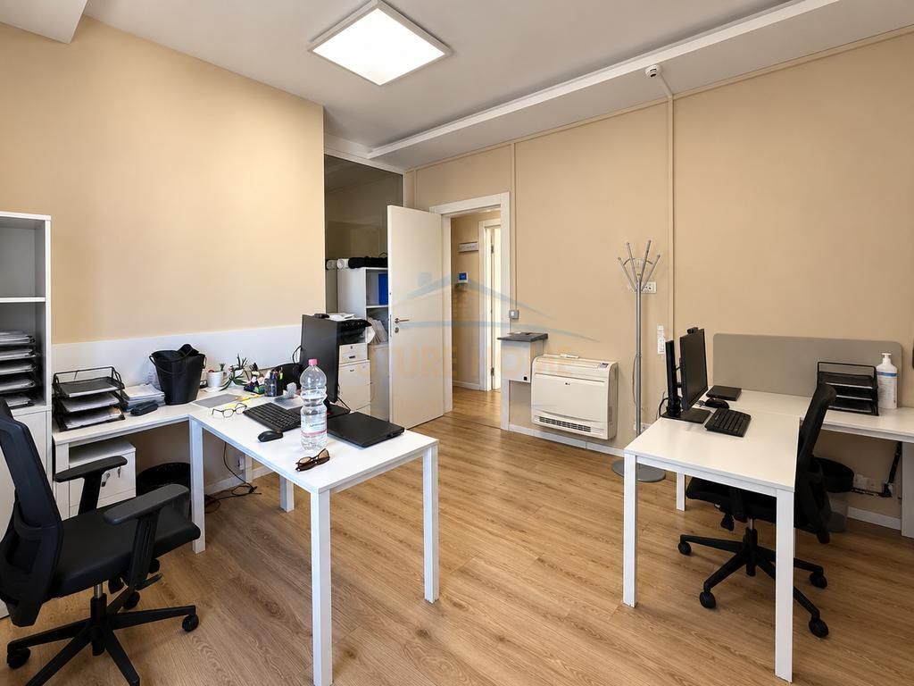 Affitto, Locale per Uffici, Blloku, Tirana