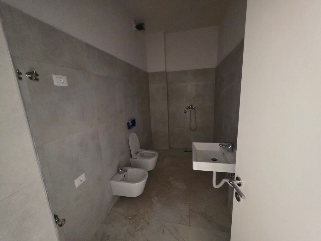 📍Sauk Porta Tirana Re For Sale Apartment 2+1+2