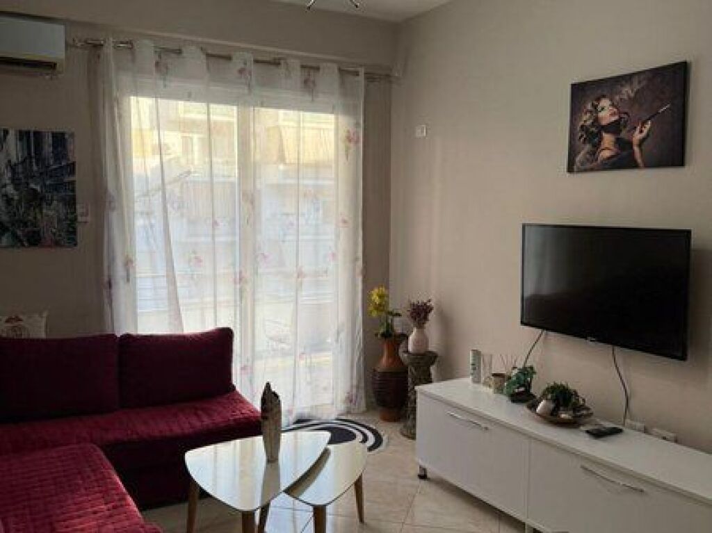 Affitto, Appartamento 1+1, Complesso Golden Park, Tirana.