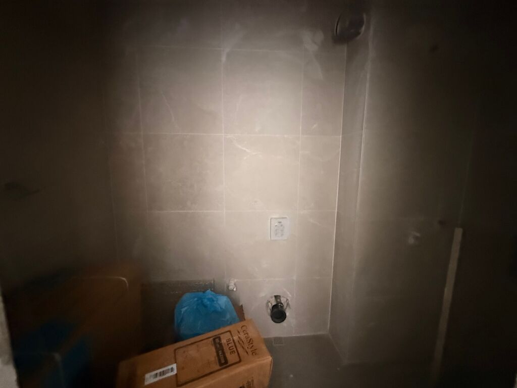 SHITET APARTAMENT 1+1 PRANË ISH-PARKUT !