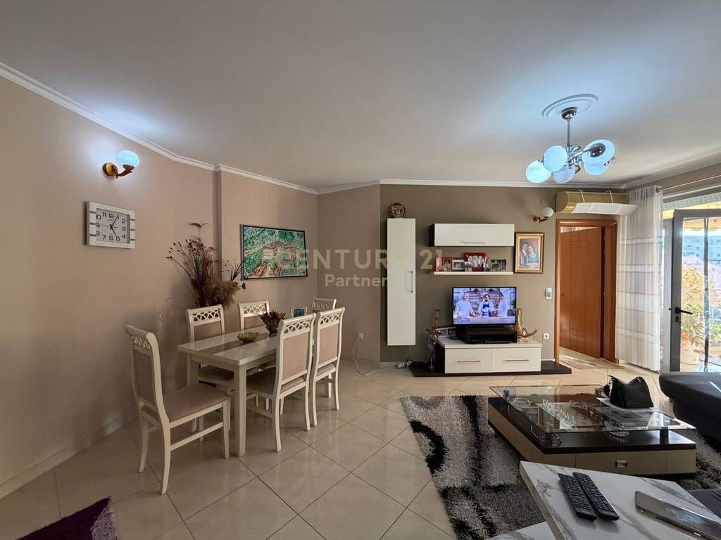 SHITET APARTAMENT 2+1+2 – ASTIR, PRANË WELLIT !! 164,000 €