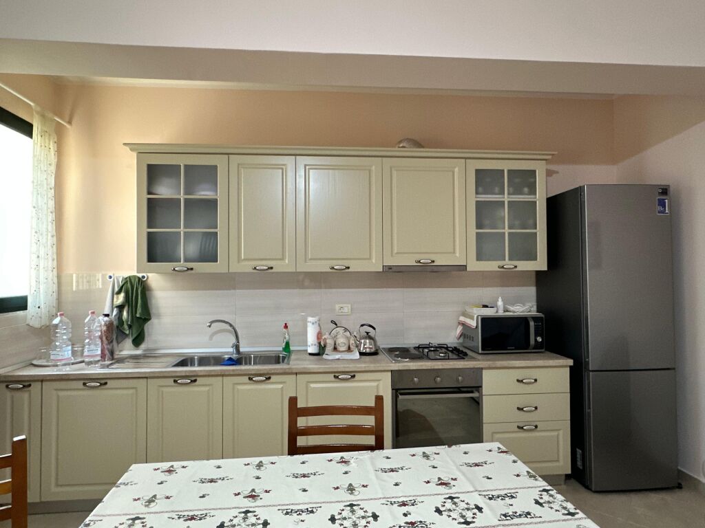 Vendesi in vendita Appartamento 2+1+2 Bagni - via Cipajve Vlora