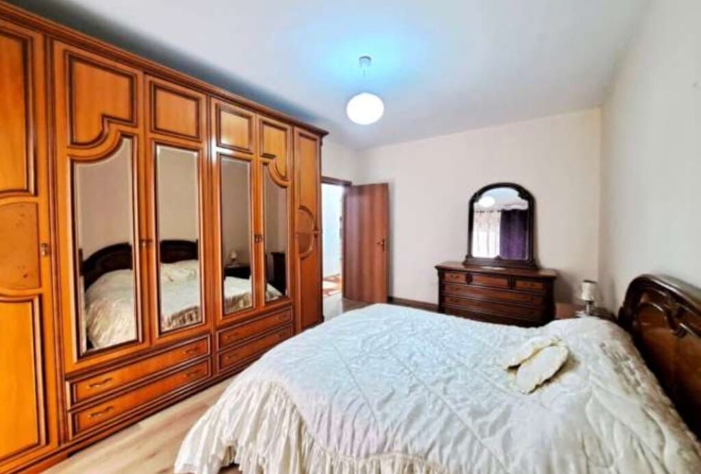 Jepet Me Qera Apartament 2+1+2 Tualete + 2 Ballkone