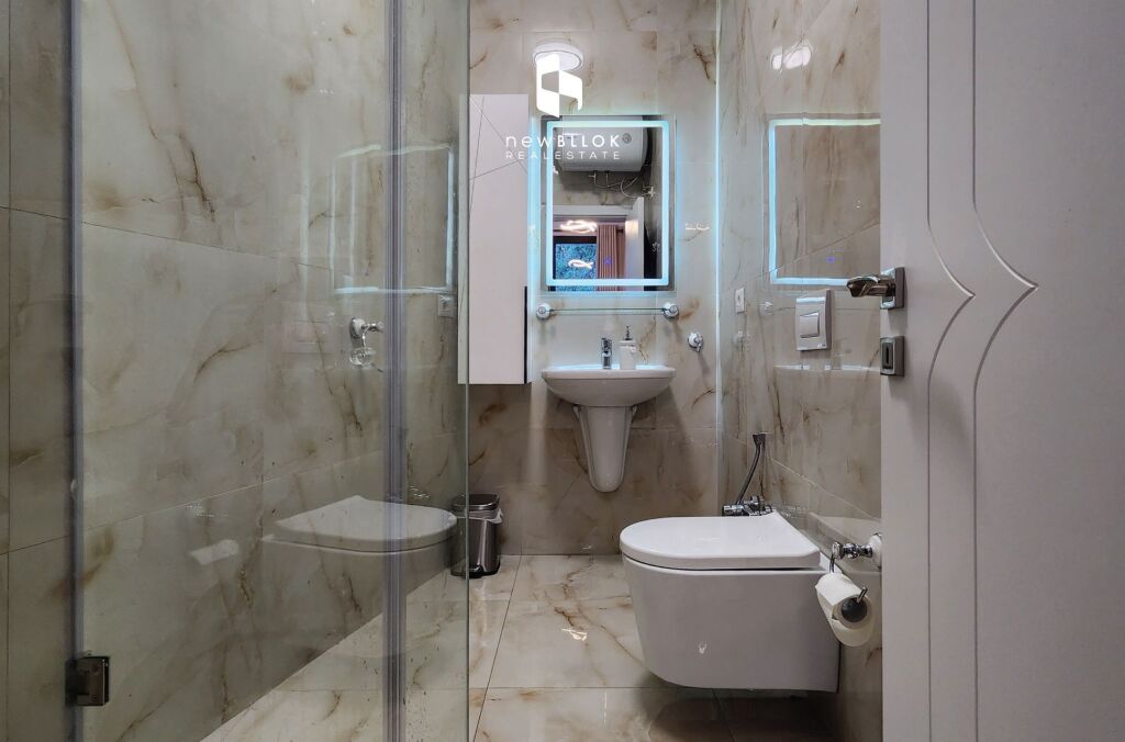 Me Qera: 2+1+2wc &amp; Post Parkimi 📍 21 Dhjetor - Ambasadat - Ndertim V.2022 - Mobilim Ultra Cilesore || 1,000 Euro/Muaj
