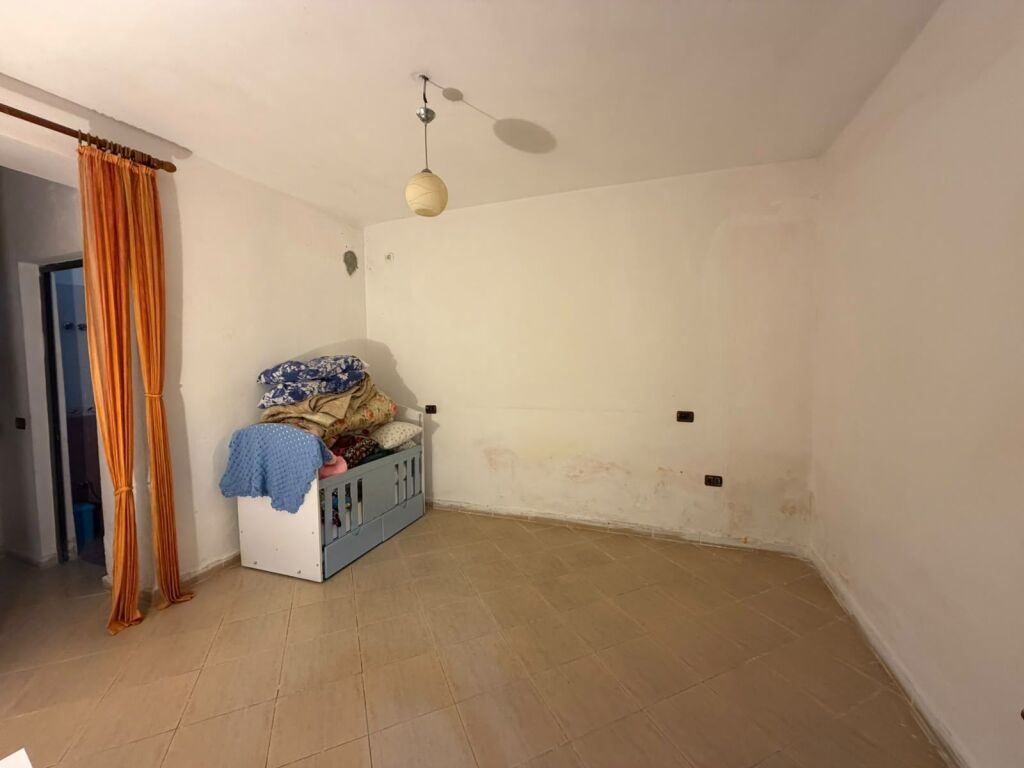 Shitet apartament 2+1+2 tualete