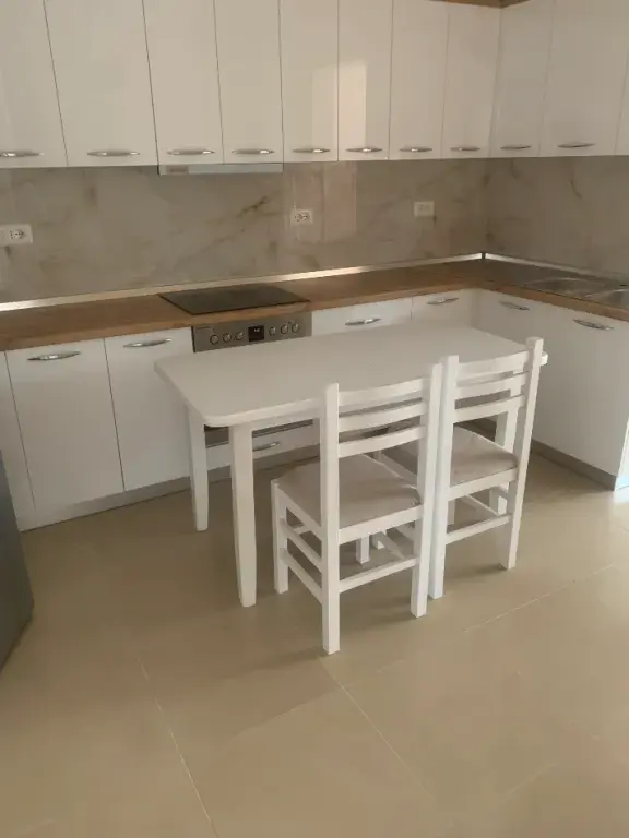Affitto | Apartament 1 + 1 | Rruga e Dibres – Shkolla e Bashkuar | 500 €/mese