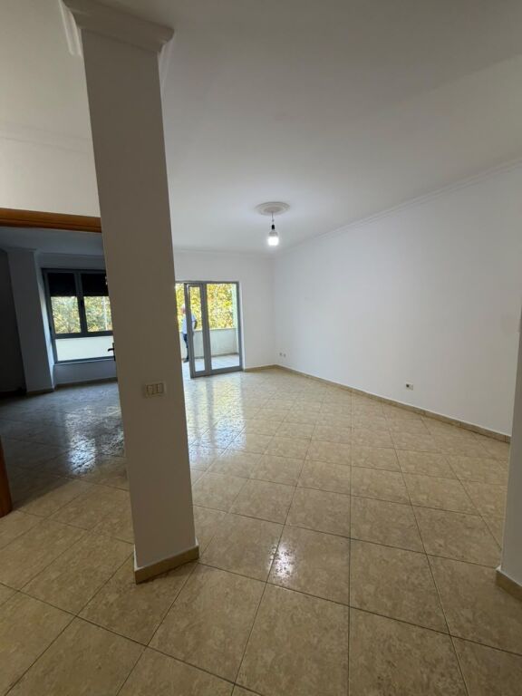 🏠 APPARTAMENTO 1+1 IN AFFITTO VICINO AL PALAZZO DELLA FRECCIA, TIRANA, 500 mila lek