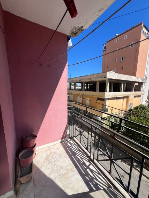 APPARTAMENTO 3+2 IN AFFITTO – VICINO ALL'OSPEDALE, DURAZZO