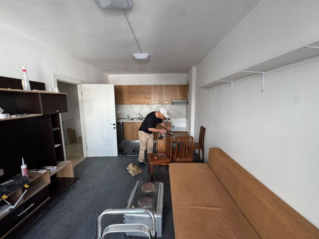 🏡 AFFITTASI 1+1  📍 Via “5 Maji”, fine della strada