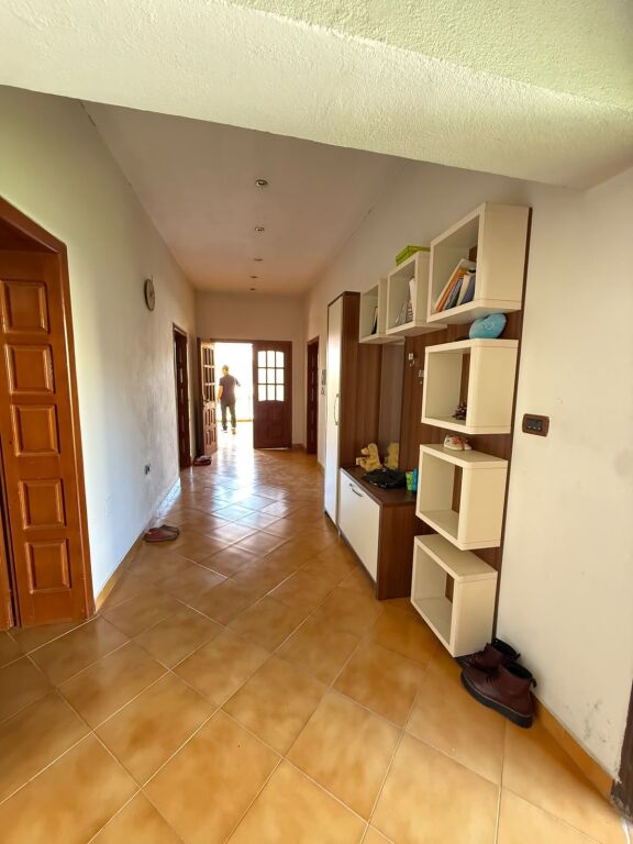 Jepet Me Qera Apartament 2+1+1 Post Parkimi