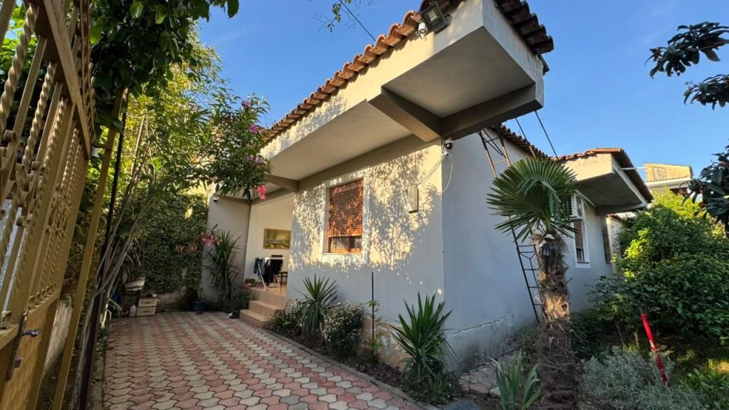 Private house for Rent, Astir!!