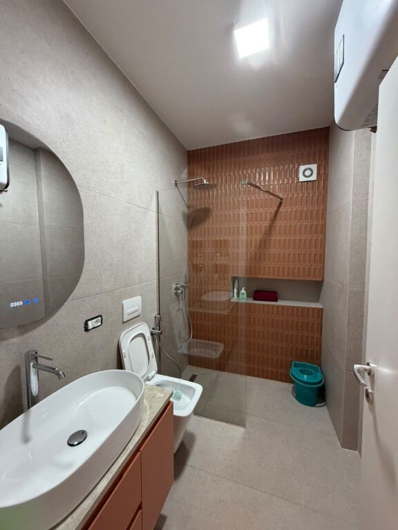 Qera, Apartament 2+1 ,Plazh Ilira,Durrës