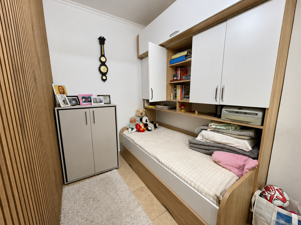 FOR SALE CONVERTED 2+1 APARTMENT, KINOSTUDIO.