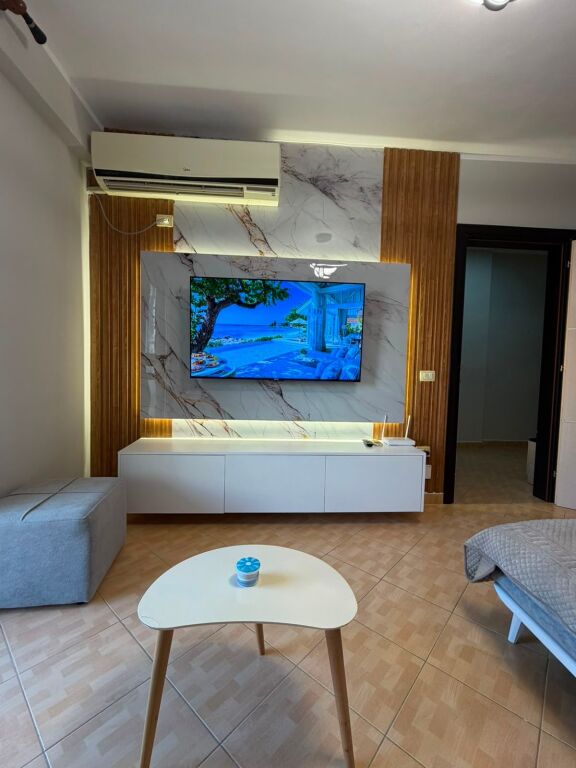 🏡 1+ 1 HOUSE FOR RENT – LUNGOMARE, VLORË