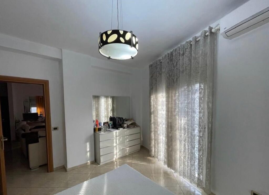 Appartamento in affitto 2+1+2 📍Komuna Parisit, vicino a Nefeli