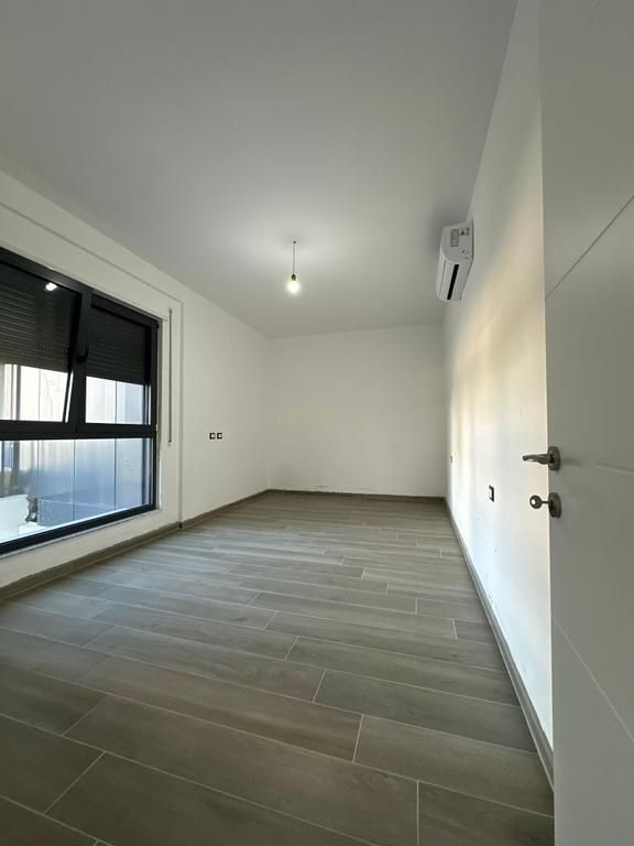 Apartament 1+1 me Qira në Bulevardin e Ri, Kompleksi Ndregjoni