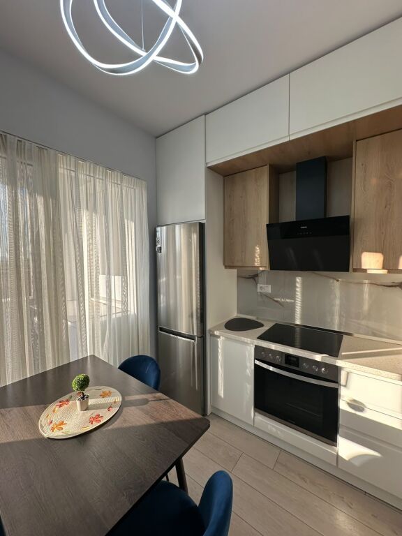 Apartament 1+1 per qira tek Green City ne Astir.  