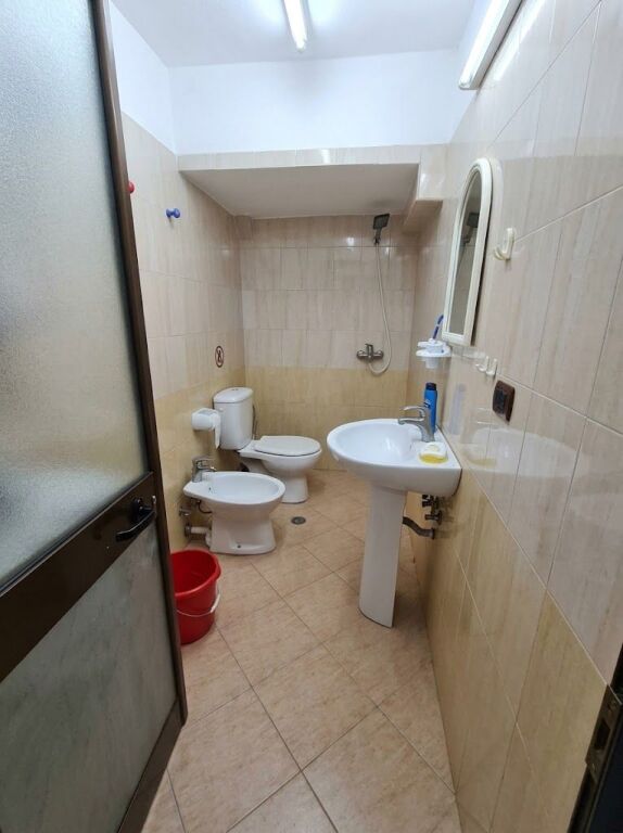 Apartament 1+1 me qira – Tek QSUT !