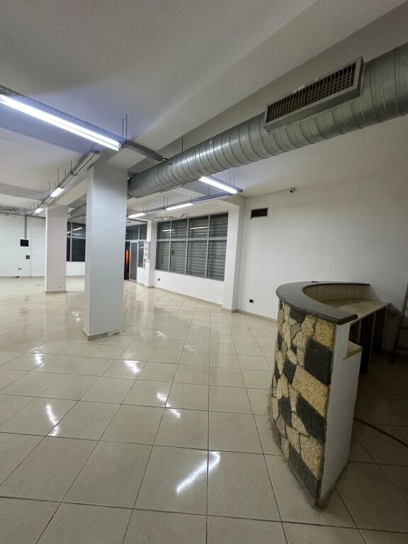 Magazzino in affitto a Kombinat !