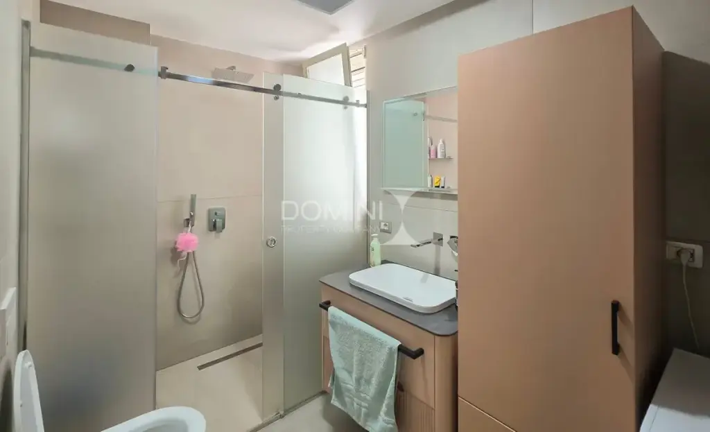 SHITET APARTAMENT 3+1+2 NE FRESK!