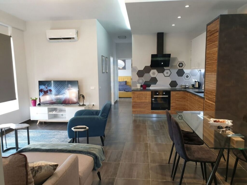 Rent, Apartment 2+1, Pazari i Ri, Tirane .